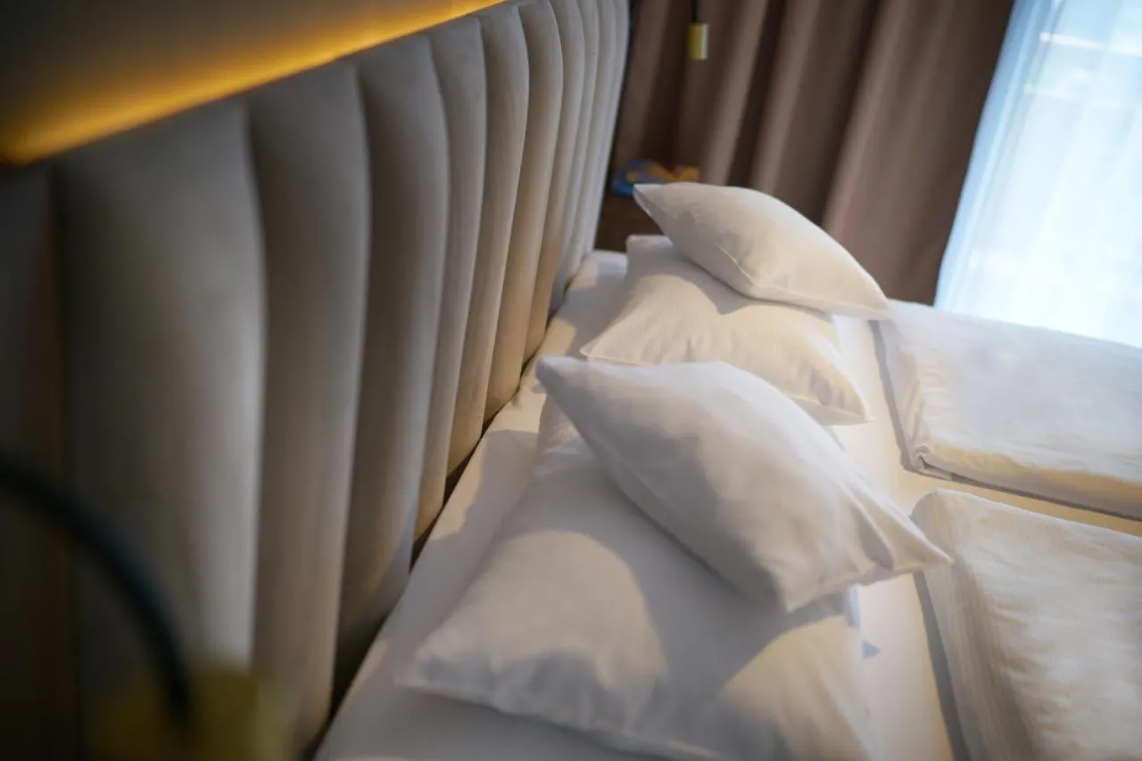 Five Seasons Three Aparthotel 0*, שצ'קלארסקה פוראובה פולין